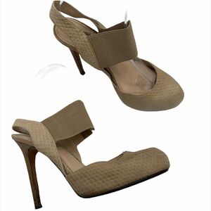 Classique Entier Vicky platform pumps nude leather